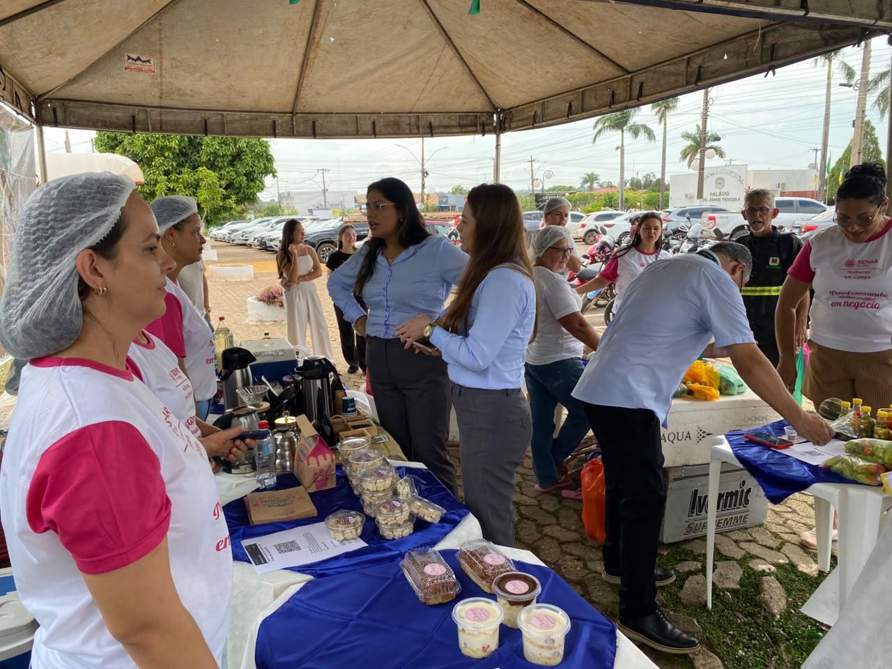 Prefeito Aldo Júlio prestigia Feira Mulheres em Campo e destaca a força do empreendedorismo feminino rural em Rolim de Moura
