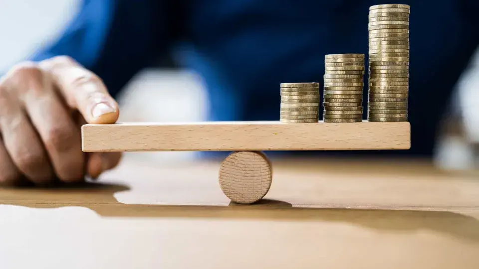Projeção - Economistas elevam a previsão da inflação para acima de 5% e reduzem a do PIB