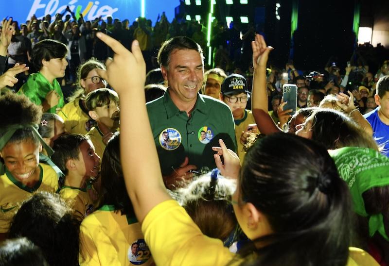 Votos válidos - Flávio abre 6 pontos de vantagem segundo pesquisa Gerp, que acertou no 1º turno