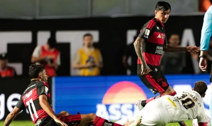 Futebol - Flamengo sai na frente, mas sofre dois de Neymar e empata com Santos