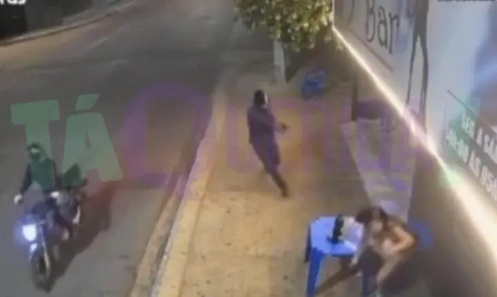 BALEADA NAS COSTAS - Vídeo mostra dona de bar sofrendo atentado a tiros e escapando da morte em MT