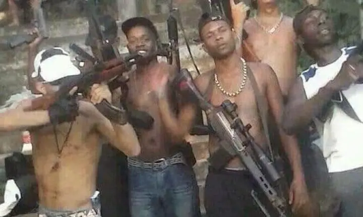 Crime - Lula volta a proteger facções criminosas da classificação de organizações terroristas