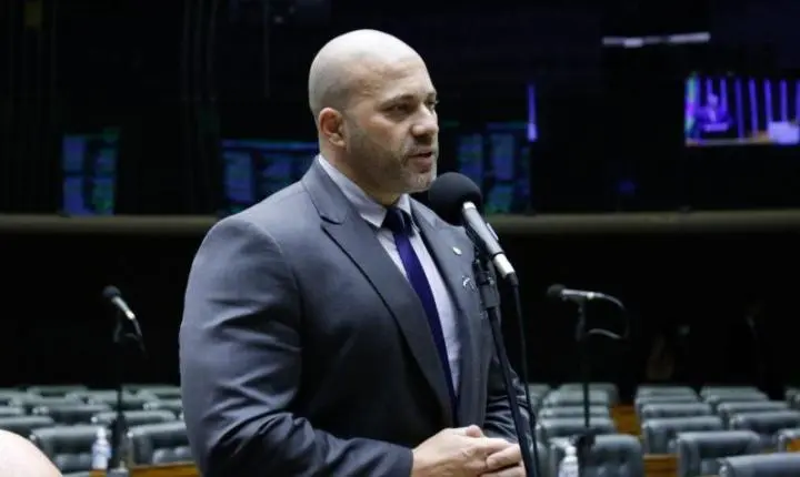 Falta de provas - Moraes leva 3 anos para arquivar investigação contra Daniel Silveira