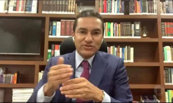 Marcos Pereira ofereceu serviços de advocacia a Daniel Vorcaro