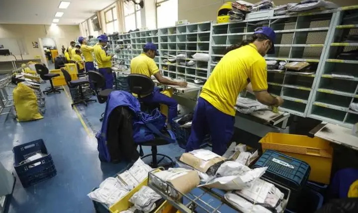 Nacional - Greve nos Correios: TST determina manutenção de 80% do efetivo