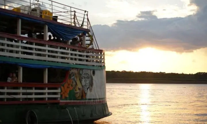 Passeios de barco encerram programação dos 112 anos