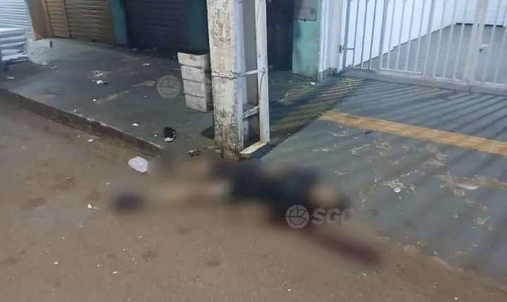 Plantão de Polícia - VÍDEO: Vigilante e mulher morrem em acidente de moto na Avenida Jatuarana em Porto Velho