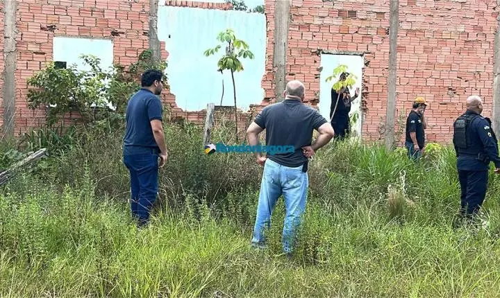 Polícia - Corpo de homem carbonizado e com mãos amarradas é encontrado na zona Leste de Porto Velho