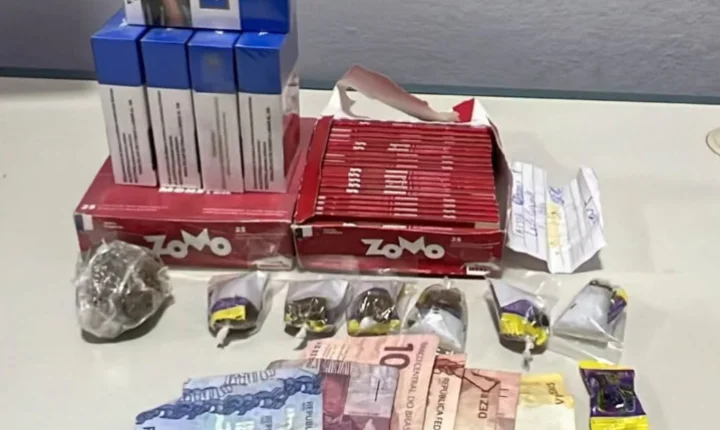 PolíciaB- Polícia encontra cocaína, dinheiro e contabilidade do tráfico em imóvel de apoio a grupo criminoso
