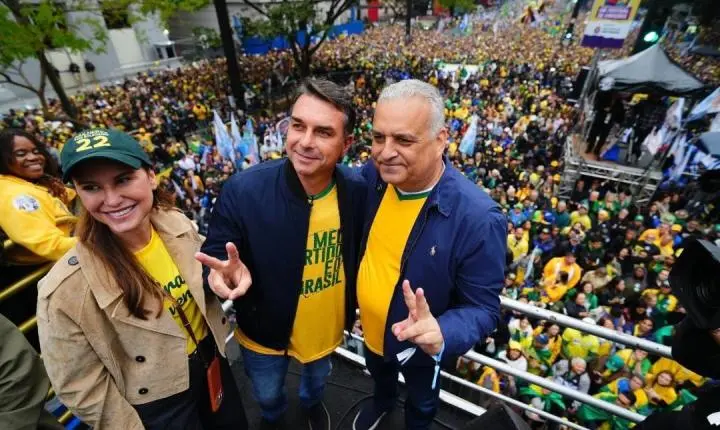 Quaest - Flávio vira para cima de Lula e agora está na frente em disputa de segundo turno